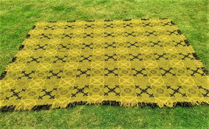 Welsh blanket, Hannah Jones designed blanket, 100% wool blanket, green wool blanket, Penmachno Mill, Welsh wool mill